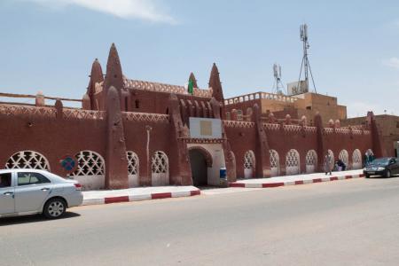 Dans les locaux de l'organisation CAPTERRE, à l'ancien  hôtel Oasis rouge à Timimoun (du 30 avril au 11 mai 2017)